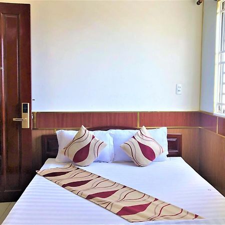 Hong Dao 2 Hotel Кан То Екстериор снимка